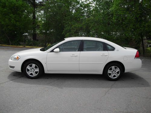 2006 chevrolet impala ls sedan 4-door 3.5l excellent condition inside and out!!