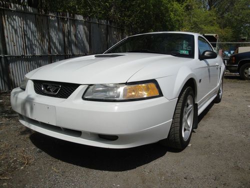 2000 ford mustang gt..runs great.....salvage..flood..rebuildable..