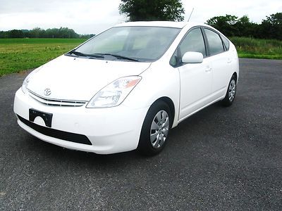 2005 05 prius hybrid non smoker 04 no reserve 06 one owner 03 warranty inspected
