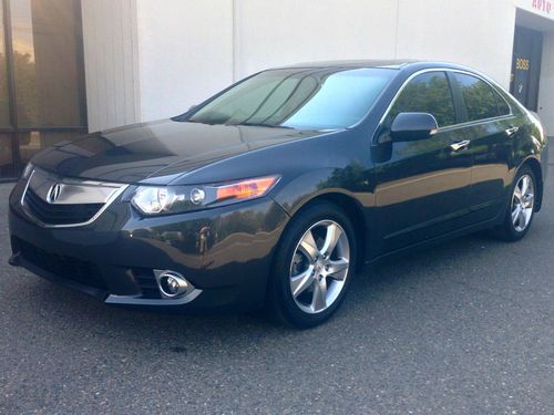 2012 acura tsx  2.4l leather, sunroof perfect condition no reserve