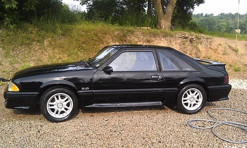 1988 ford mustand gt 5.0 manual transmisson