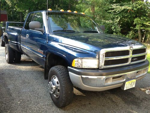 2002 dodge ram 3500 4x4 diesel extended cab pickup dually