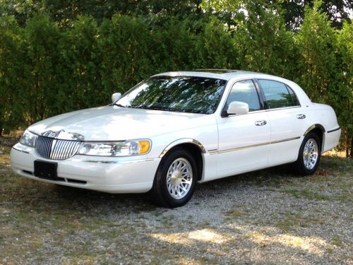 1998 lincoln town car cartier 55k miles! simply magnificent! show quality!