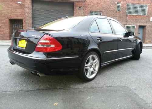 2005 black on black e55. fully loaded. very low reserve