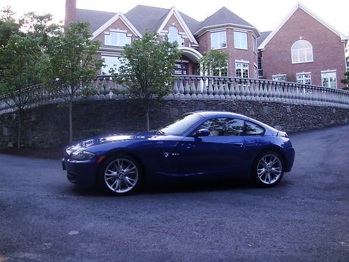 One of a kind--2008 bmw z4 coupe 3.0si coupe