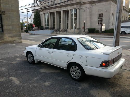 1997 toyota corolla in excellent condition with only 88,500k 1 family owner!