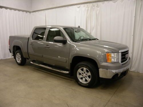 Gmc sierra 1500 crew cab slt 5.3 heated leather tow package only 70k miles! rare