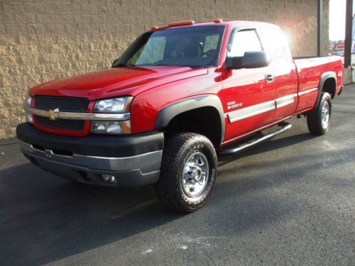 Solid 2003 chevy 2500 hd duramax extended cab