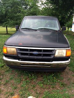1994 ford ranger xlt 5 speed standard cab pickup 2-door 2.3l .......no reserve