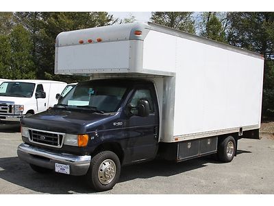 03 e-450 sd cutaway with 16 foot box one owner