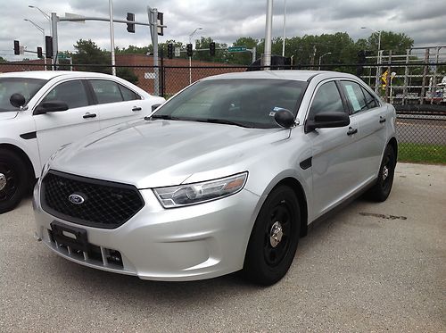 2013 ford interceptor police pursuit - only 4200 miles - like new - buy now