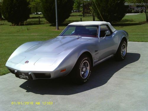 1975 corvette convertible, 4 speed, matching numbers, orignal car, silver, l-48