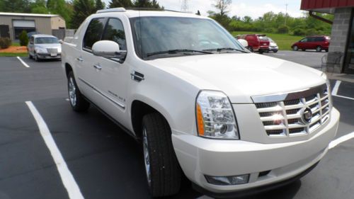 2007 cadillac escalde ext loaded white diamond pearl clean every option