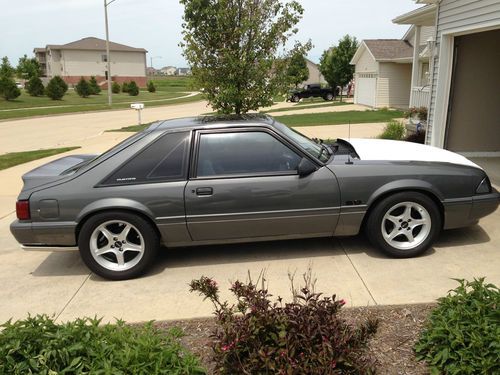 1989 ford mustang 5.0\5 speed restored nice!!!!!!!!!!