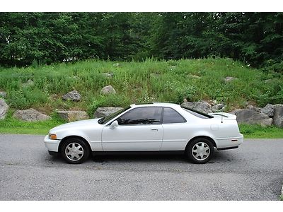 1992 acura legend ls coupe *very rare 5 speed *200 hp* pearl white *runs sweet!