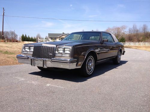 1983 buick riviera luxury coupe, no reserve! no reserve! no reserve!