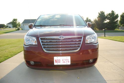 2008 chrysler town and country_touring