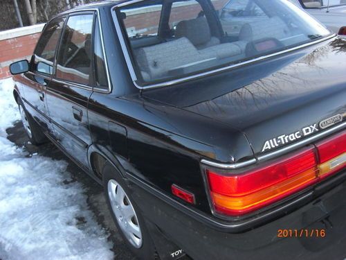 1990 toyota camry dlx all trac sedan 4-door 2.0l