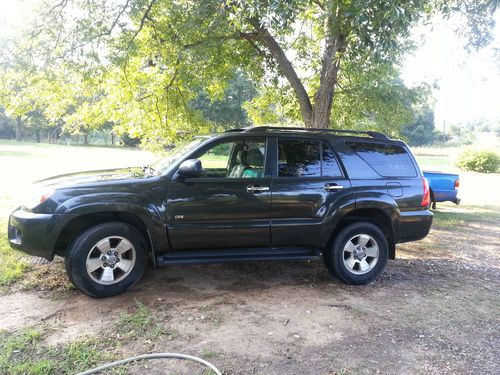 2009 toyota 4runner sr5 rwd with  third row removable seats