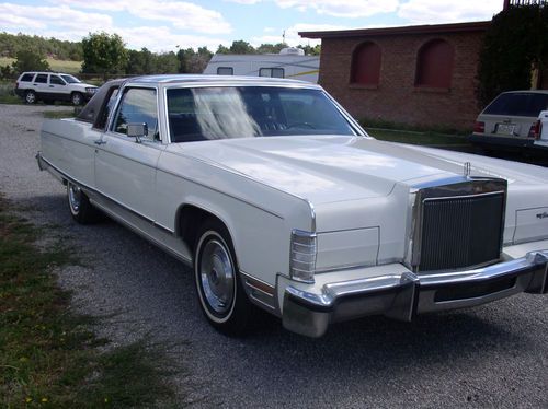 1977 lincoln glass top coupe