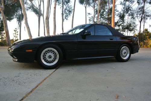 Black and beautiful 1989 mazda rx-7 convertible 5 speed great car