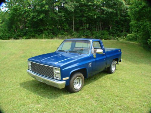 1985 chevy c/10 pick up truck short bed