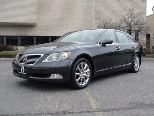 Beautiful 2007 lexus ls460l, loaded with options, just serviced