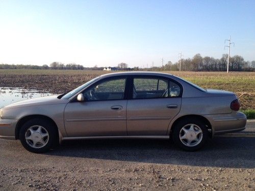 1998 oldsmobile cutlass gls leather clean (no reserve will sell)