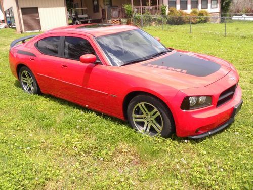 2006 daytona charger r/t hemi sunroof spoiler,heated seats,maintained,very clean