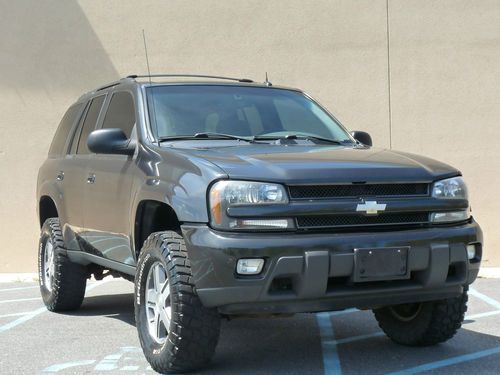 ~~04~chevy~trailblazer~lt~leather~4x4~lifted~4.2l~look~no reserve~~