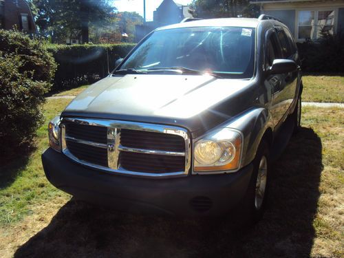 2005 dodge durango 4x4 and more! low 64k miles runs great pretty clean $ave nr!