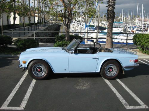 Tr6, good looking, california car, many new parts very little rust, new engine,