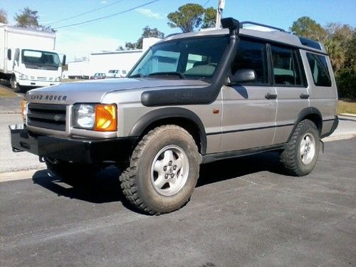 Land rover discovery series ii sd 1991/2  is a very rare model