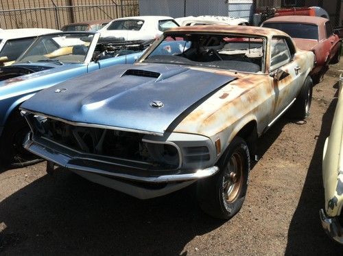 1970 mustang mach 1 rolling project car with some parts.  no reserve