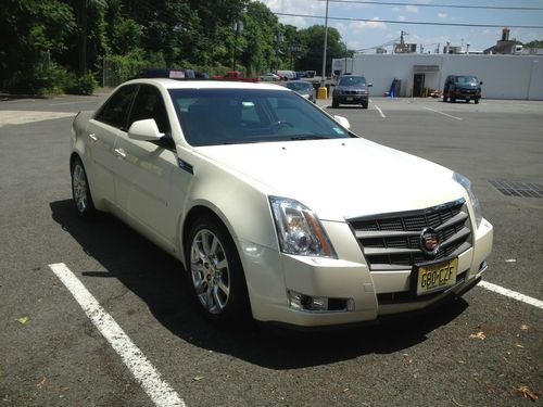 2009 cadillac cts pearl white