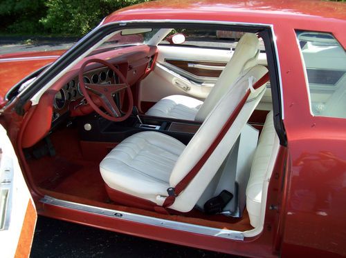 1977 pontiac grand prix base coupe 2-door 4.9l