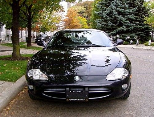 2000 jaguar xk8 luxury coupe! loaded with options!