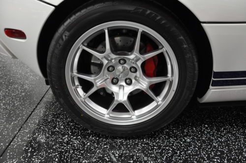 2006 ford gt white miles red calipers gt only 277 built for canda