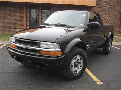 2001 chevrolet s10 4x4 extended cab wide stance package zr2