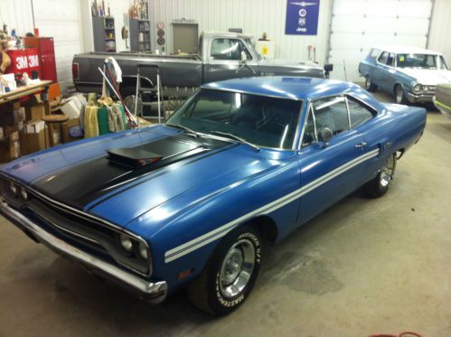1970 plymouth gtx, 440, console auto, air grabber, broadcast sheet, 58k miles!