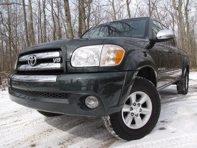 06 toyota tundra sr5 v8 4wd crewcab clean truck clean carfax no accidents!!