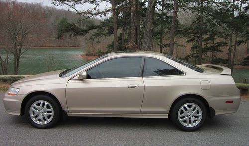 Sporty auto luxury coupe no reserve! southern no rust just serviced nice accord