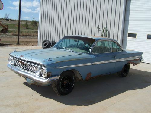 1961 chevrolet impala 2d coupe matching numbers   low miles  easy  project