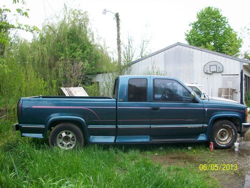1992 chevy f1500 pickup truck blue with pin stripping