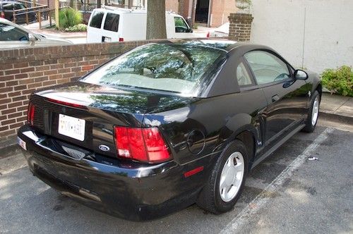1999 ford mustang base coupe 2-door 3.8l - great shape