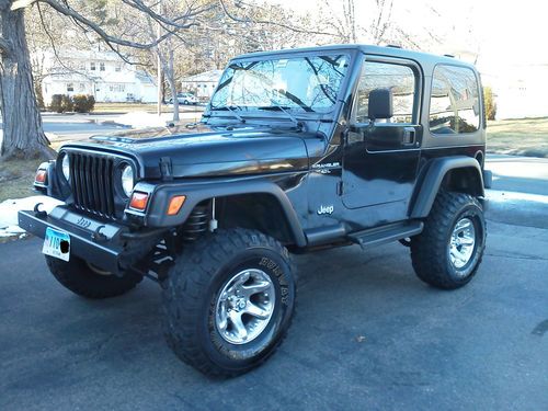 1998 jeep wrangler 4.0 v6 a/c 4x4 hard and soft top automatic trans low miles