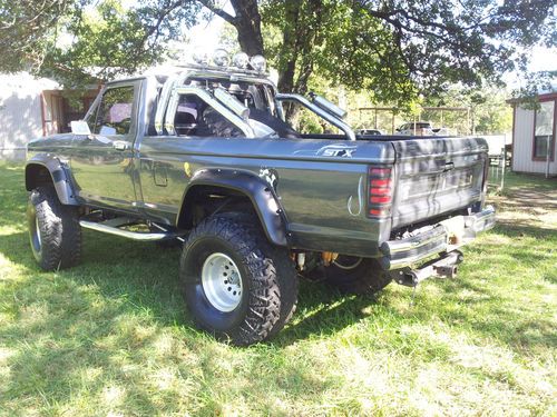 Awsome 1986 custom ford ranger st-x lifted 4.0 fuel injected 5 speed no reserve