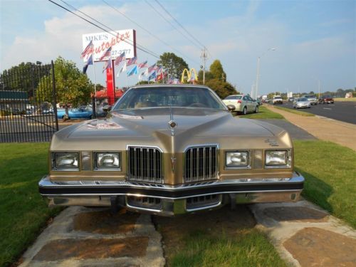 1977 pontiac grand prix lj very clean, runs great, cold air, loaded, great price
