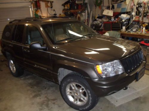 Jeep grand cherokee limited 2000 great shape has everything one owner