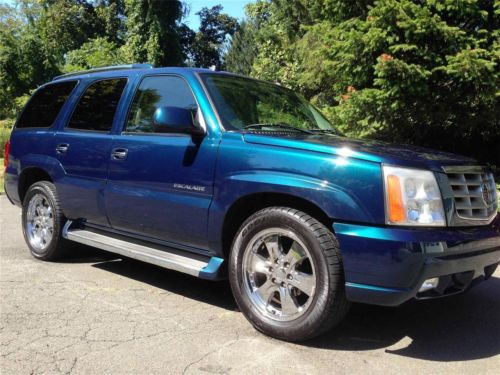 2005 cadillac escalade awd loaded bluetooth, nav, dvd, iphone connect, excellent